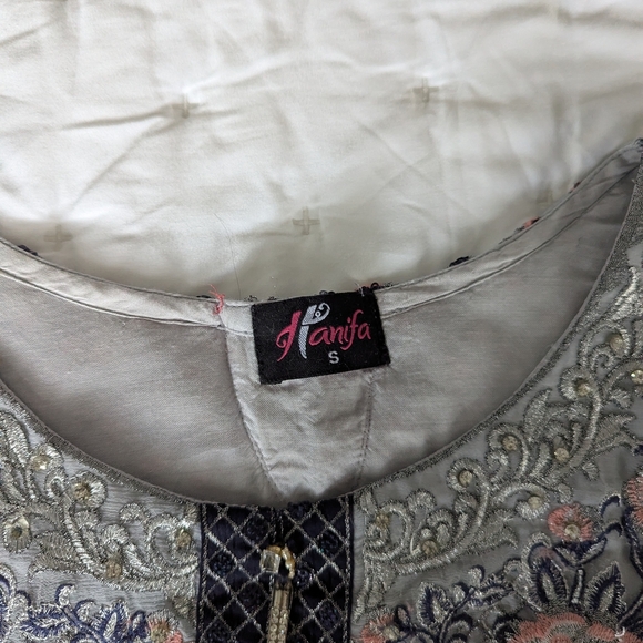 Indian Kurta Floral Embroidered Gray Top Lehenga Pakistani South Asian - Picture 5 of 14